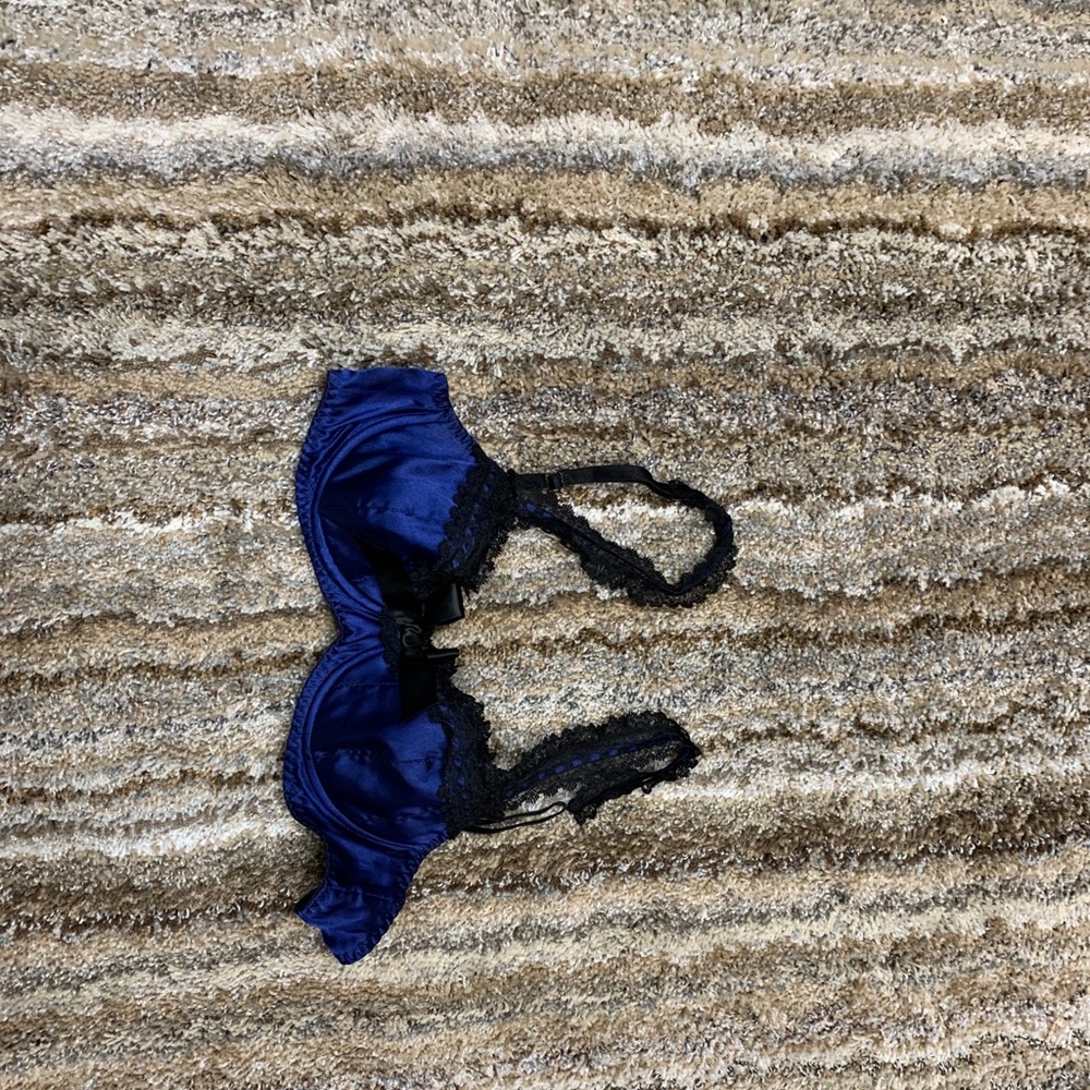 Fredricks of Hollywood bra